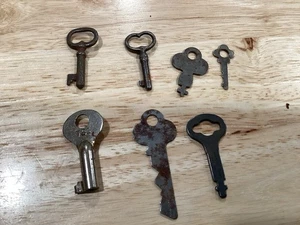 Vintage.  Llaves pequeñas. 7 tamaños varios - Imagen 1 de 1