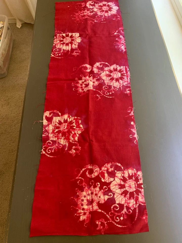 Batik rojo algodón remanente 12"x39" bordes cortos no necesita dobladillo Foto 1 de 1
