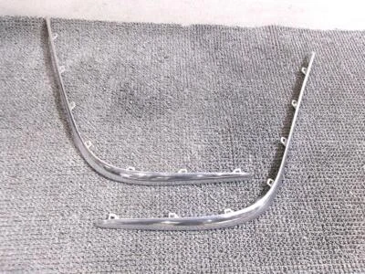 December 2004 Jaguar J72RA XJ X350 3.5L Genuine Rear Bumper Molding C / 2R12-258 Foto 1 de 4