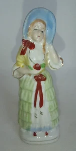 Occupied Japan Porcelain Woman with Bonnet figurine Colonial vintage handpainted - Imagen 1 de 8