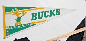 RARE vintage MILWAUKEE BUCKS NBA BASKETBALL advertising pennant DANCING BUCK - Bild 1 von 4