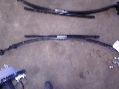 Chevrolet Silverado 1500 Pickup 2014-2018 muelle trasero 3 hojas 23144505 1636 Foto 1 de 4