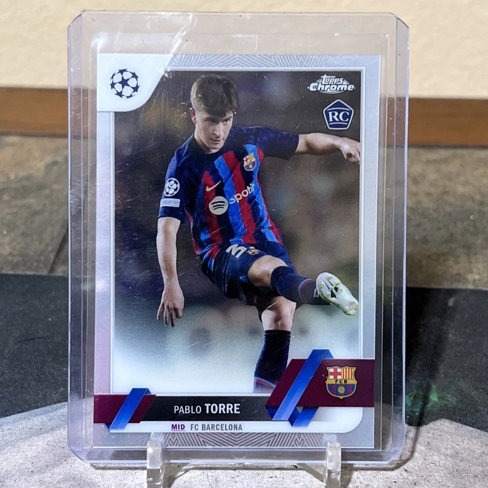 2022-23 TOPPS CHROME UEFA PABLO TORRE ROOKIE #32 FC BARCELONA - Image 1 of 1