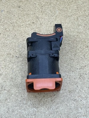 Dell PowerEdge R640 Standard Hot Plug Fan RG2X2 - Image 1 of 2