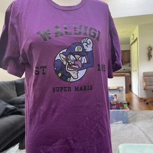 Waluigi Super Mario Purple Graphic Short Sleeve T Shirt Size Medium - Picture 1 of 6