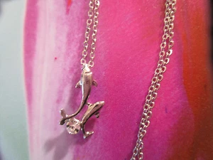 Collana coppia delfini ciondolo argento zirconi strass amore delfino regalo - Foto 1 di 11
