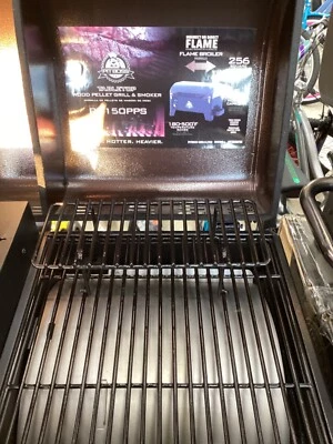 Grelha de madeira Pit Boss 150pps tampo de mesa com tampa - Imagem 1 de 3