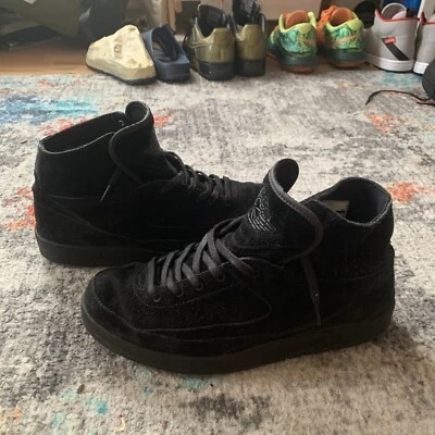 Talla 10.5 - Air Jordan 2 Retro Deconstruido Triple Negro Foto 1 de 4