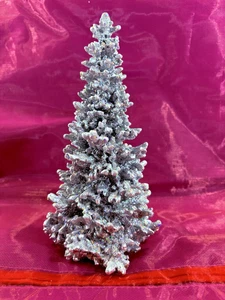 Mini decoración de pueblo de Navidad de 8,5" The Great Indoors plateado brillante - Imagen 1 de 9