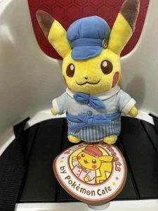 Peluche Ufficiale Pikachu Dolci Blu Chef Pokemon Caffè Giappone Patissiere Esclusivo - Foto 1 di 1