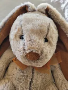 Hase Kaninchen Plüschtier Stofftier Spielzeug braune Schleife Ohr 23 Zoll Walmart - Bild 1 von 8