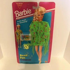 Poupée Barbie rétro mod style hippie mode perles vert fluo neuve dans son emballage NRFP ⭐️Rare HTF - Photo 1/13