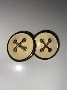 Vintage Clip On Off-White Knopf Emaille Ohrringe mit Goldrand Maritim Kostüm - Bild 1 von 7
