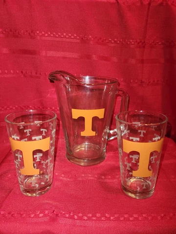 University of Tennessee Pitcher and 2 Stein Glass Set Beer Set Cover