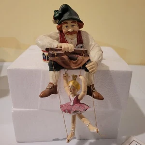 VINTAGE Collectible Figurine Shenandoah Designs The Keeper of Christmas 1998 - Picture 1 of 5