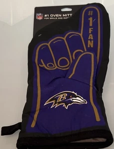 Baltimore Ravens Oven Grill Mitt Glove #1 Fan Finger NFL Logo NWT Purple - Picture 1 of 2