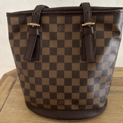 LOUIS VUITTON MARAIS РУЧНАЯ СУМКА С КОРОТКИМИ РУЧКАМИ DAMIER EBENE N42240 AR0918 XX32319 - Изображение 1 из 4