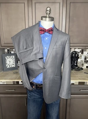 Kenneth Cole Reaction Suit Men's Size 40R W33 Double Vent 2 Button LkNw OBO - Image 1 of 4