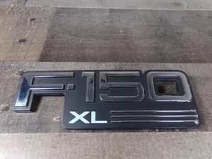 Ford F-150 XL Emblem Badge 1992-1996 OEM F2TB-16B114-BA Fender side - Foto 1 di 9