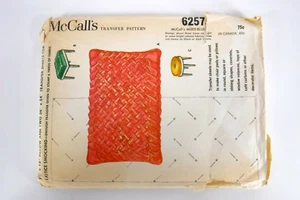 Tende cuscini sedia vintage McCalls 6257 modello trasferimento fumè anni 60 non tagliate - Foto 1 di 4