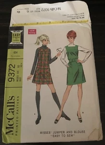 Jersey y top mod vintage McCall’s patrón #9372 años 60 talla 10 busto 32,5 sin cortar - Imagen 1 de 2