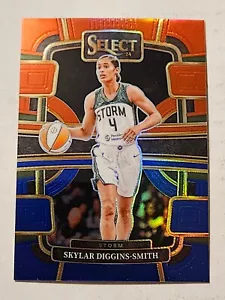 Skylar Diggins-Smith - 2024 Select WNBA Red & Blue Prizms SN 97/399 Insert Card - Picture 1 of 2