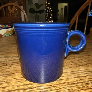 Taza de café Fiestaware Tom & Jerry anillo mango taza fiesta azul cobalto - Imagen 1 de 3