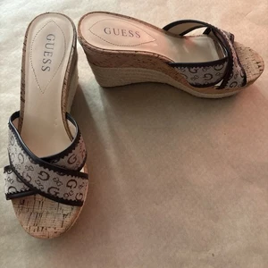 Women’s Guess Tulia G Print Espadrille Cork Wedge Sandals - Brown, Size 8 - Picture 1 of 4