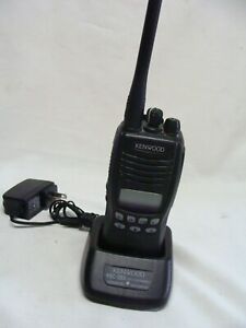 Kenwood TK-2312 VHF Handheld Radio 136-174 MHz, 128 Ch KSC-35S Charger Battery