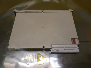 Siemens Simatic S5 6ES5 458-4UA13 Erzeugnisstand: 2 6ES5458-4UA13 - Picture 1 of 2