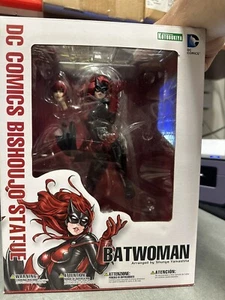 Kotobukiya Batwoman Bishoujo Statue DC Collectibles 1st Edition BROKEN SEAL - Picture 1 of 5