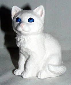 Figura Animal John Beswick RSPCA The Adorables Kitten Blanco JBTA5W - Imagen 1 de 4