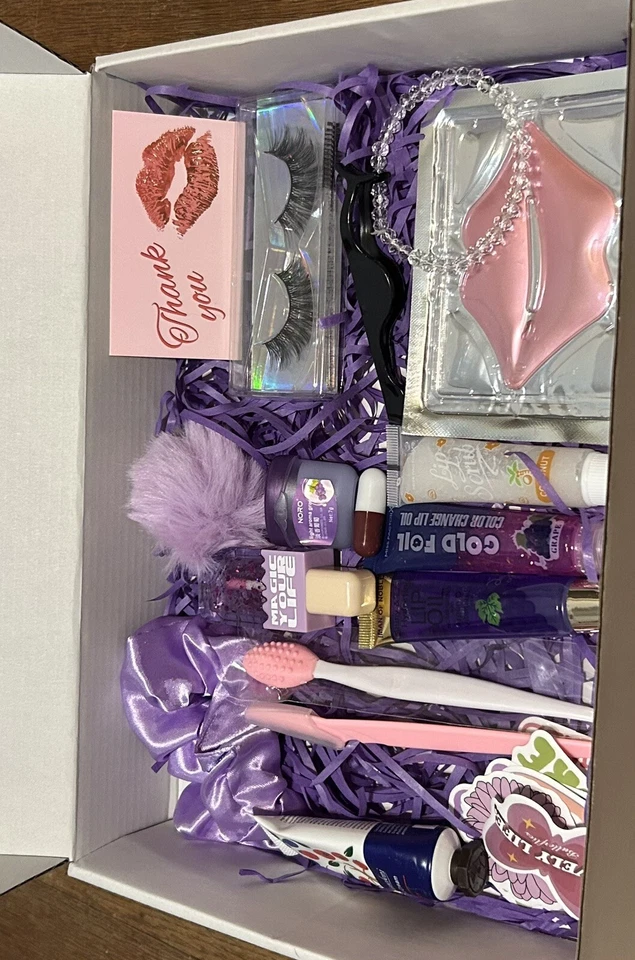 lip gloss bundle - Image 1 of 1