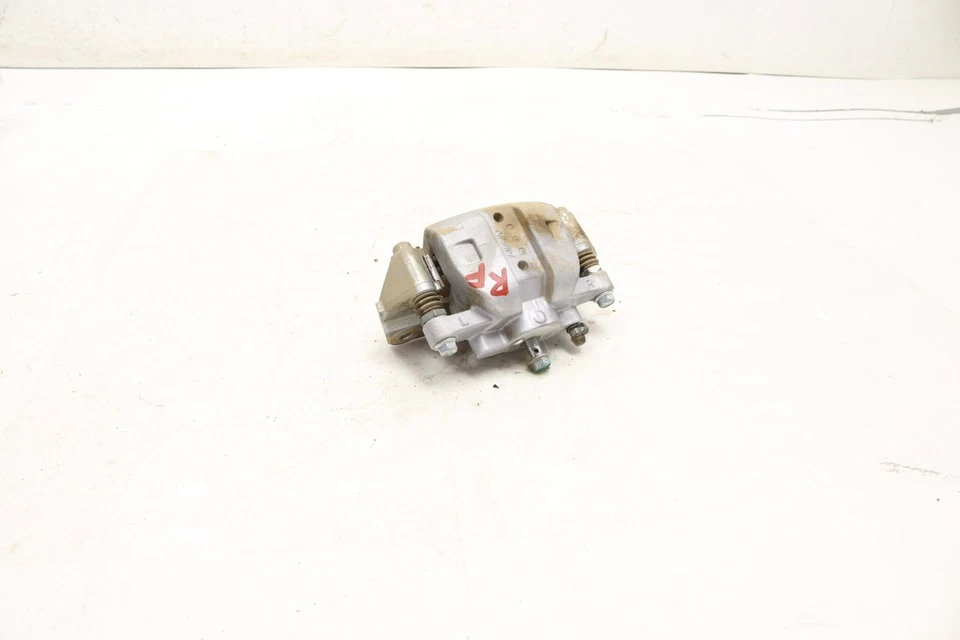 Pinza de freno delantera derecha Yamaha Wolverine 1000 RMAX2 R-SPEC 22 52263 Foto 1 de 4