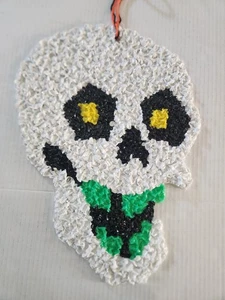 Vintage White Skull Halloween Melted Plastic Popcorn Hanging Decoration - Picture 1 of 6