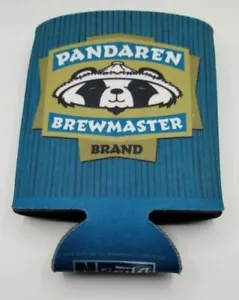 Portabevande Blizzcon 2008 World of Warcraft Pandaren Brewmaster Koozie nuovo - Foto 1 di 2