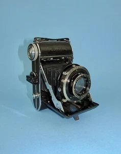 Macchina fotografica pieghevole Balda Baldax 6 x 4,5 cm pre seconda guerra mondiale. Obiettivo Xenar f/2.9875mm. Quasi come nuovo - Foto 1 di 14