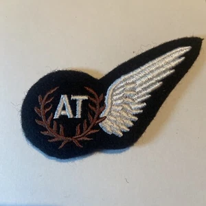NEW Badge Genuine Issued Airborne Technicians Flying Badge AT Wings - Picture 1 of 6
