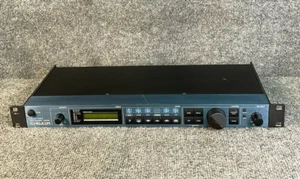TC-Helicon Quintet Vocal Harmony Reverb HEL004 Rack Mounted Slim Design - Tested - Picture 1 of 17