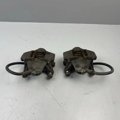 Juego de pinzas de freno traseras originales Lexus IS300 2001-2005 OEM izquierda derecha Foto 1 de 4