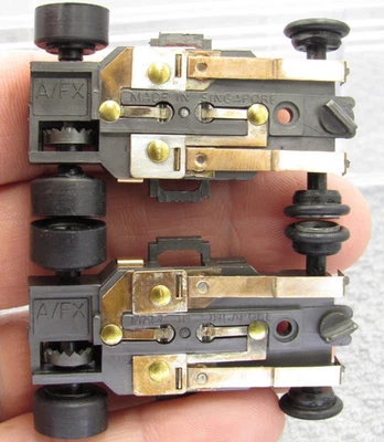 CHASIS AURORA AFX 2 BOTÓN TEMPRANO REPARADO AMBOS FUNCIONAN MUY BIEN LIMPIOS NEUMÁTICOS NUEVOS 3 Foto 1 de 4