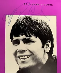 SIGNED TALK OF THE TOWN PROGRAMME BY CLIFF RICHARD 1ST JUNE 1968 GREAT AUTOGRAPH - Imagen 1 de 4