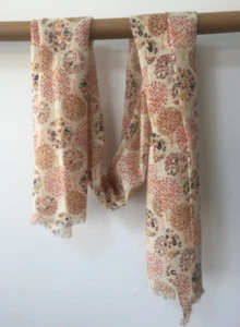 100% wool scarf women neckerchief Shawl wrap large floral pink red yellow W44 - Picture 1 of 5