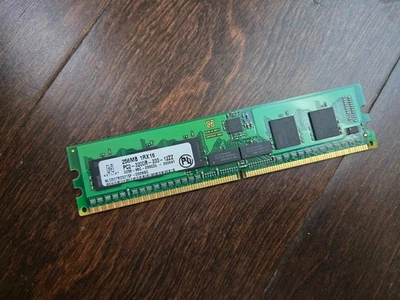 NLD327R232215F-D32KSC 256MB PC2-3200 DDR 400MHZ 240 PIN ECC REGISTERED DIMM - Image 1 of 3