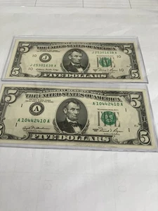 1981 and 1981A Federal Reserve Notes Lot of 2 Very Clean - Picture 1 of 4
