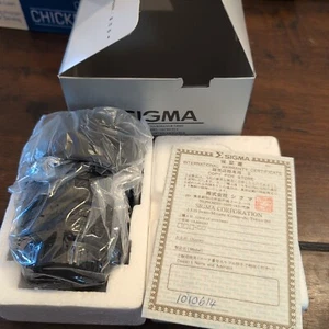 Sigma Zoom DL MF 35-80mm f 4-5.6 Camera Lens New Old Stock - Picture 1 of 6