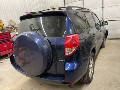 Pinza izquierda TOYOTA RAV-4 06 07 08 09 10 11 12 Foto 1 de 4