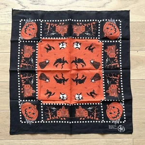 Vintage NOS USA 13960 Cotton Halloween Witch Black Cat Bandana 22 X 21 - Picture 1 of 5