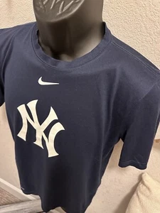 The Nike Tee NY Yankees Mens S Small Dri-fit Navy w/ white Shirt - Picture 1 of 8