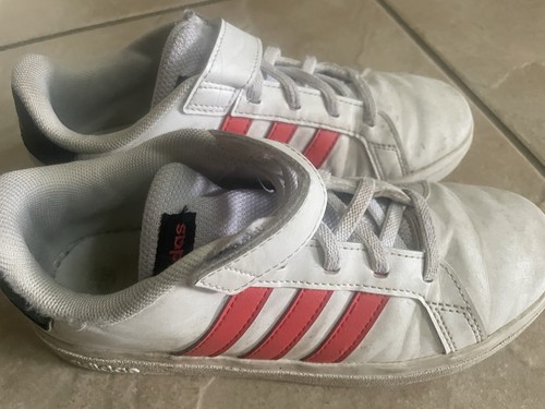 Sneaker Adidas USATE per bambini ragazze scarpe da tennis piatte cinturino taglia 1 buone con.